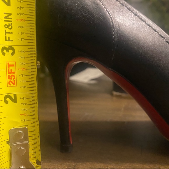 DOLCE & GABBANA Leather Stilettos w/ Gold Name Plate - Picture 11 of 11